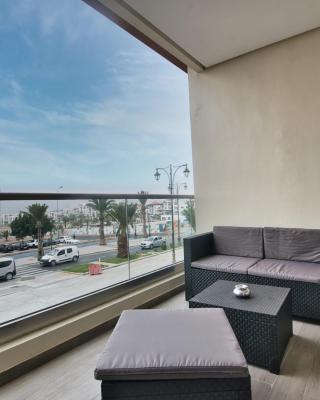 New Sea Front Apartment 135mq with Unlimited Wi-Fi