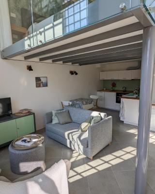 mini loft Lido with own garden LOC12011