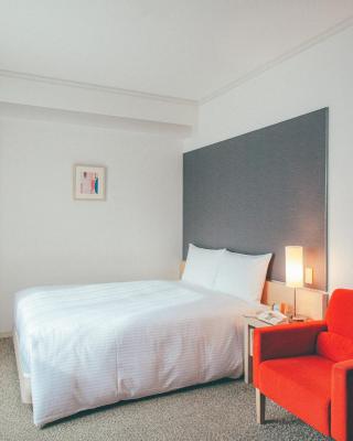 Hamilton Hotel Red