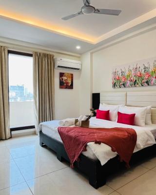 BluO 3BHK Golf Course Road - Balcony, Lift, Terrace