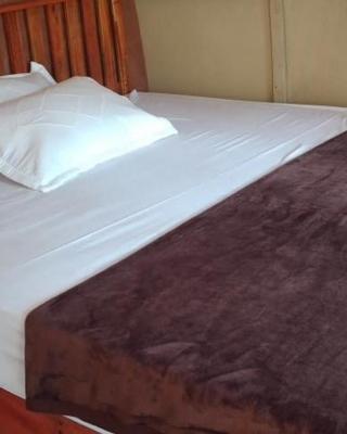 Penginapan puncak Dua Mitra RedDoorz