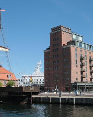 Meerblick, Balkon und private Sauna im historischen Getreidespeicher