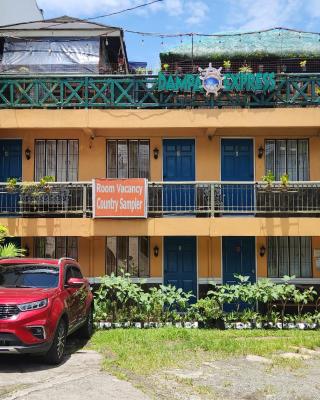 Country Sampler Inn