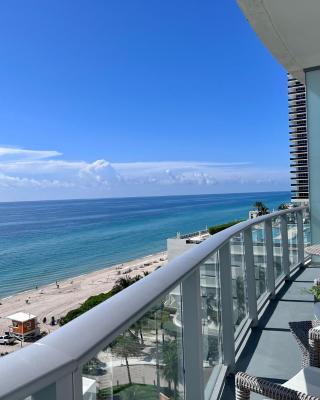 Direct Oceanfront Condo - Hyde Resort