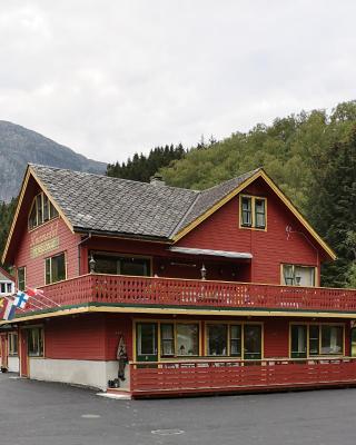 Kvamsdal Pensjonat 1