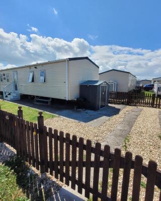188 Holiday Resort Unity Brean - Central Location Pet Stays Free - Passes included No workers sorry