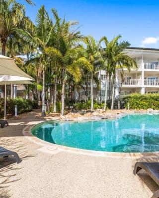 Resort On The Beach 5118 with resort Pool