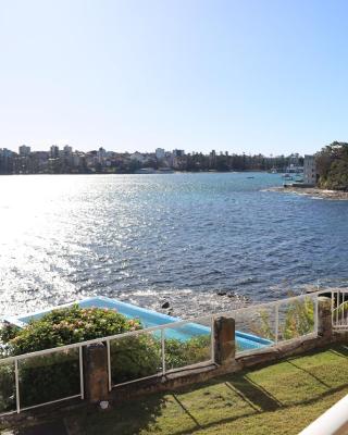 Waterfront on Manly Harbour