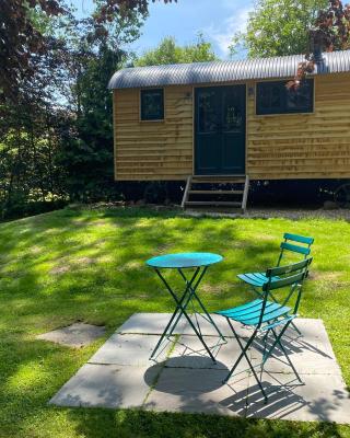 Lingfield Shepherds Hut