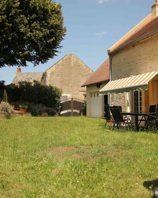Maison de caractère Caprice Normand, jardin clos, 7min à pied des plages