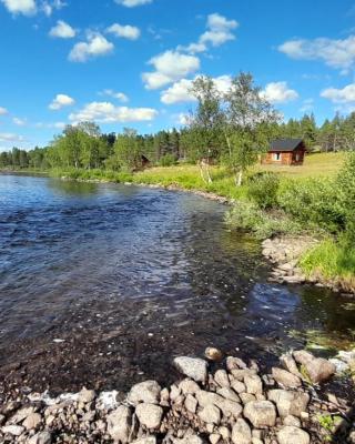 Leppälän vanhatupa rantasaunalla