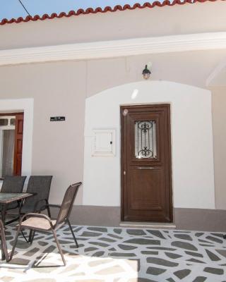 Village House Volada