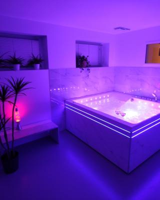 Bienvenue chez DaLo, jacuzzi, art et modernité