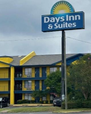 Days Inn & Suites Mobile