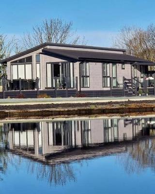 Arranview Lochside Pods & Lodges all with private Hot-tubs
