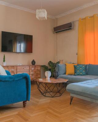 Urban Oasis, Stylish Short Stay Apartment in Piraeus Center
