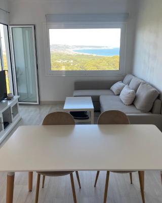 NUEVO. Reformado con vistas panorámicas y piscina