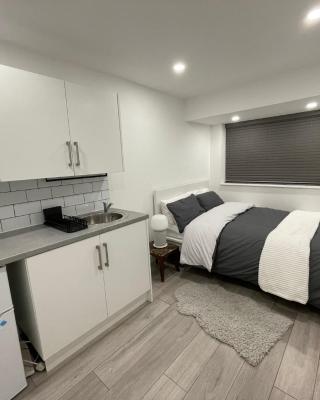 Guest Room-Studio, Woolwich