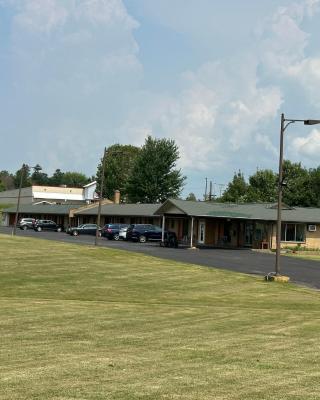 Thruway Holiday Motel