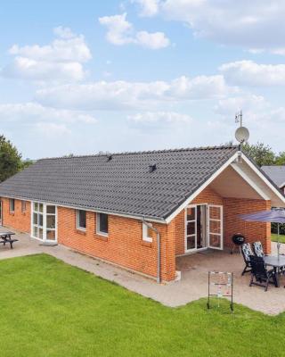 Lovely Home In Ansager With Kitchen