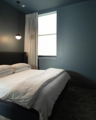 The Thomas Hotel - Premium Suite Main Level