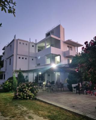 Casa Gazi