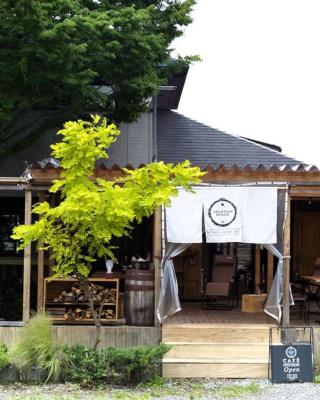 Renewal Open! 【urban’s camp fuji】ウッドデッキでBBQ可！新装別荘！