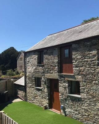 Piglets. Spacious, Modern, Peaceful, nr Port Isaac