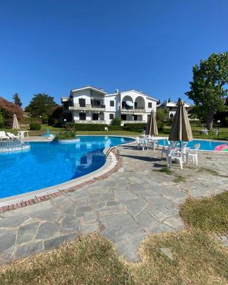 Meltemi rock house