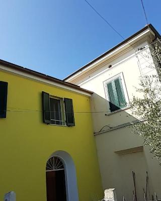 La casa gialla del Ristoro Agricolo Vecchiano