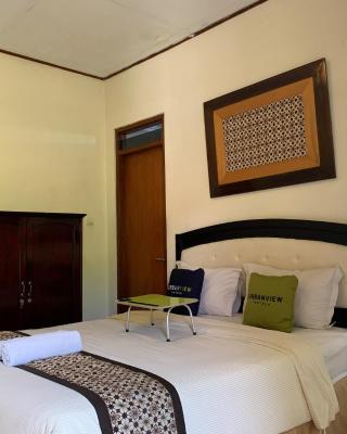 Urbanview Sasono Putro Condoongcatur by RedDoorz