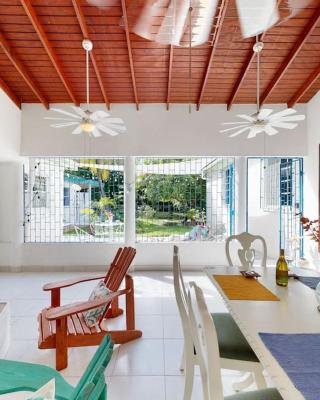 Kismet Garden Cottages - Dover Beach