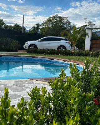 Casa bella de campo Wifi billar piscina bolirana !privado!