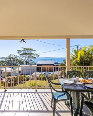 33 Gloucester St -huge holiday house in Nelson Bay with Pool, Air Con, WiFi, Foxtel and Stunning Water Views