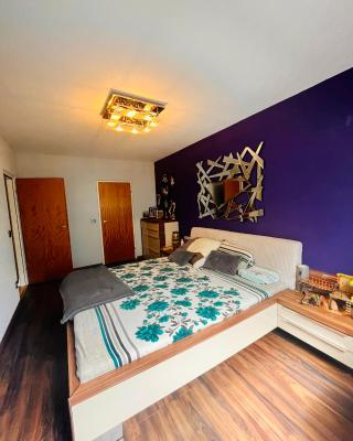 10 min from U1 - Private room in shared apartment