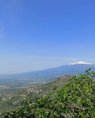 Stanza Mylai Etna View