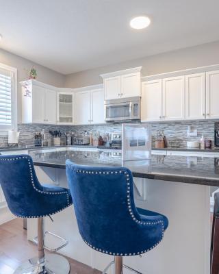 Luxurious 3-Bedrooms with Office & Media Room