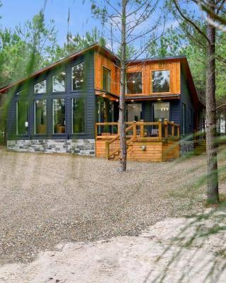 The Ember House - Luxury Honeymoon Cabin