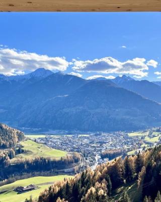Schallerhof Sterzing - Deine Auszeit mit Ausblick in unseren Ferienwohnungen auf dem Bauernhof in Südtirol