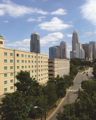 Doubletree by Hilton Charlotte Uptown