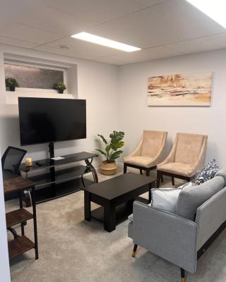 Well furnished 1 Bedroom Basement Suite