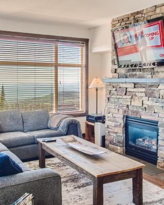 The Crescent 201 by Okanagan Premier