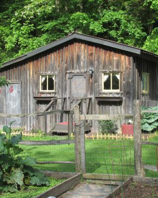 The Renovated Barn at Seneca Rocks