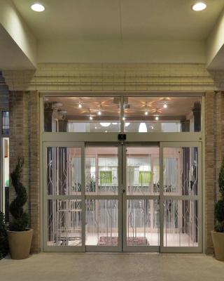 Hilton Garden Inn Addison