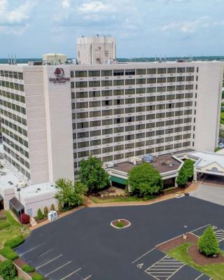 DoubleTree by Hilton St. Louis at Westport