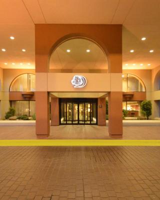 DoubleTree by Hilton Newark-Fremont