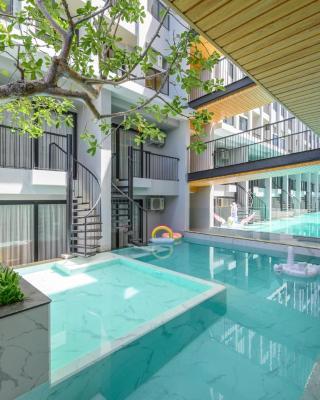 Tour De Phuket Hotel - SHA Plus