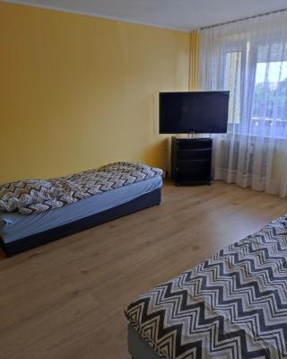 Apartament na Wyszyńskiego - mieszkanie w centrum Myszkowa dla firm i nie tylko