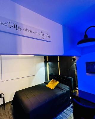 Pasavento - Modern Tiny Suite