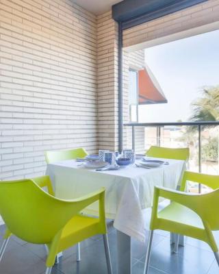 Confortable Beach Appartment with Views to the Sea